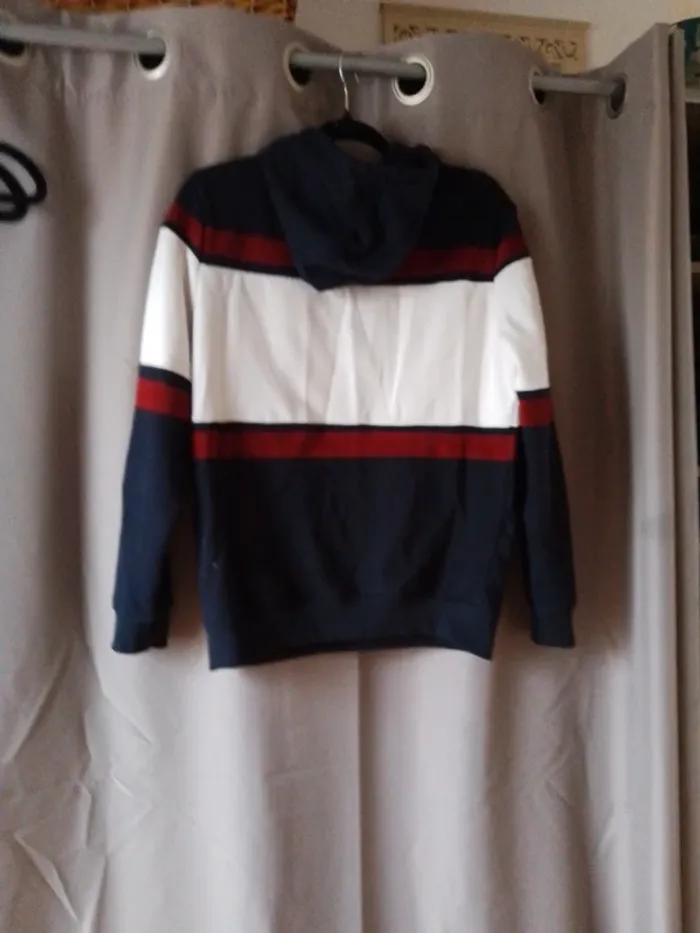 Sweat capuche - photo numéro 4