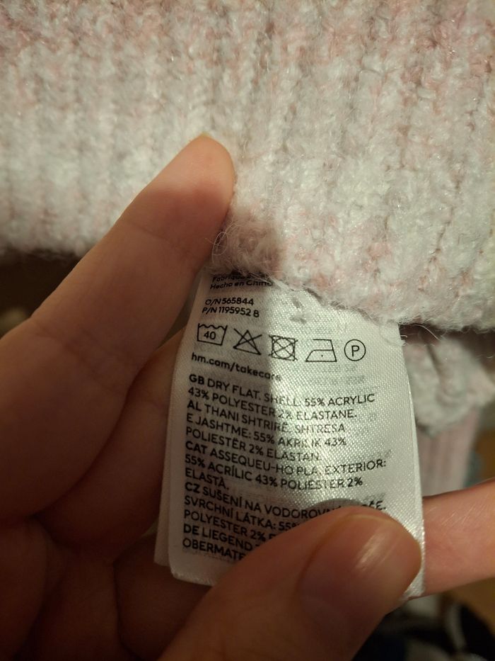 Pull d'hiver rose H&M taille M - photo numéro 4