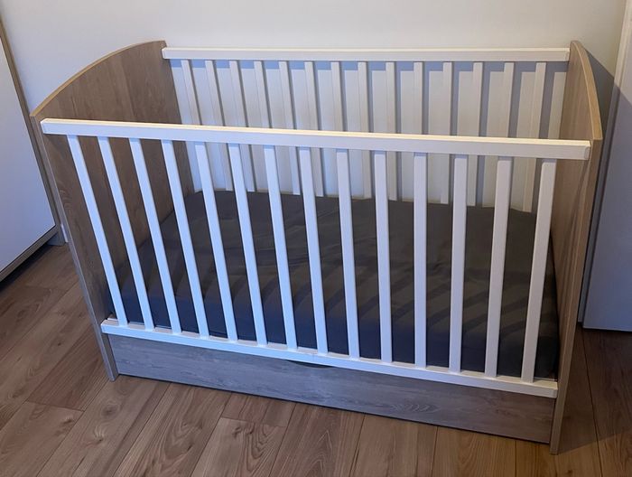 Lit bébé avec tiroir rangement - photo numéro 5