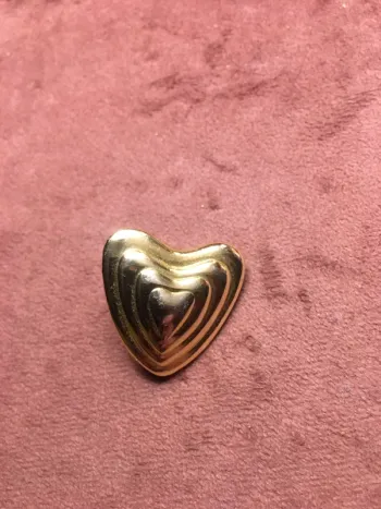 Broche Escada