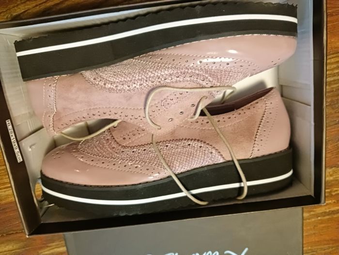 Chaussures / derbies taille 38 🎁 NEUF