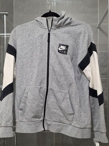 Veste à capuche Nike Air – Gris / Noir – Enfant XL (13–15 ans)