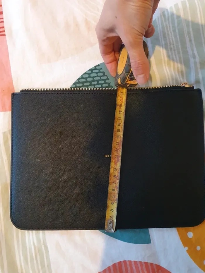 Pochette pour ordinateur ou tablette - photo numéro 5