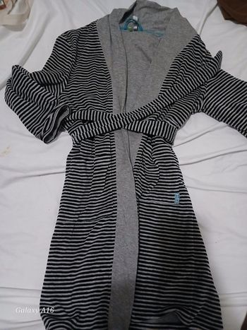 Une jolie robe chambre enfant 