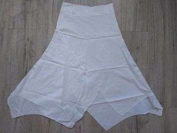 Jupe mi-longue blanche 36