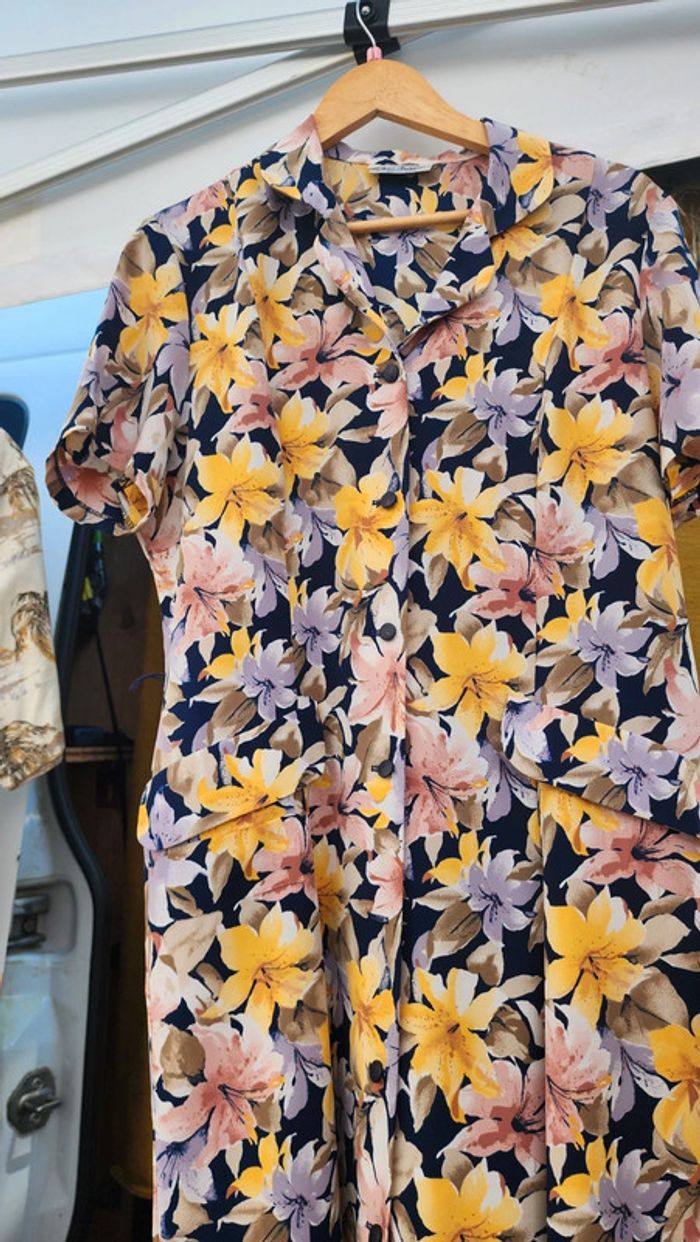 Jolie robe a fleurs vintage fluide