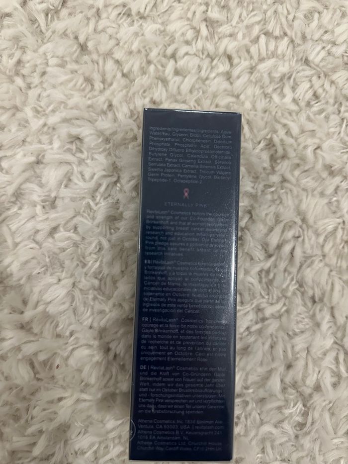 revitalash cils neuf - photo numéro 2