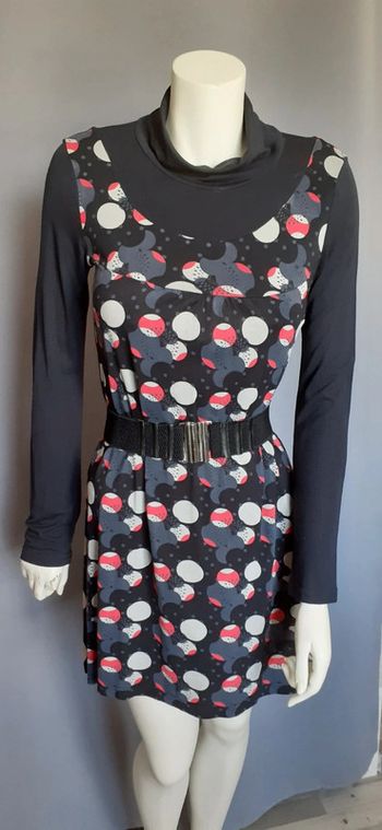 Jolie robe légère.