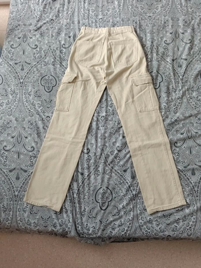 cargo beige Jennyfer - photo numéro 5