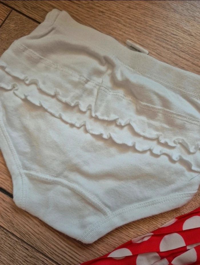 Robe rouge pois plissé et culotte cache couche - photo numéro 5