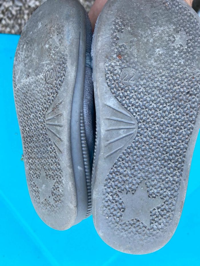 Chaussons 22 - photo numéro 2