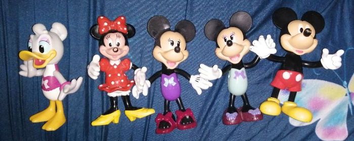Grandes figurines Mickey et Minnie