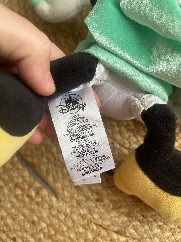 Peluche Minnie disney store new york - photo numéro 3