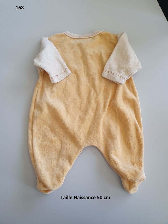 Pyjama jaune en velour Taille Naissance 50 cm - photo numéro 2