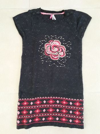 Robe hiver noire avec rose 8 ans ORCHESTRA TBE