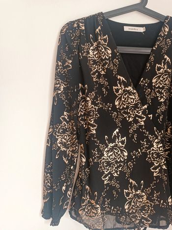 Chemisier blouse cache coeur noir à motif floral doré Majolica Taille S En très bon état