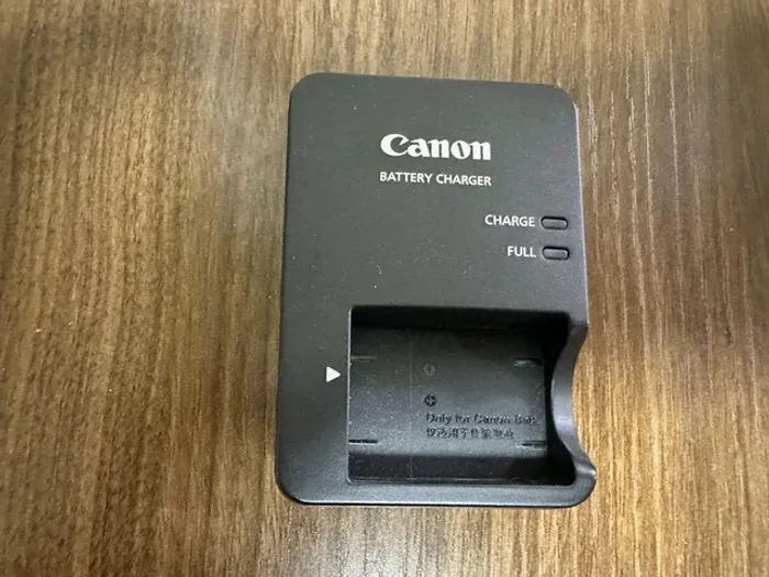 NEW Canon PowerShot G7X Mark III Digital Camera - photo numéro 2