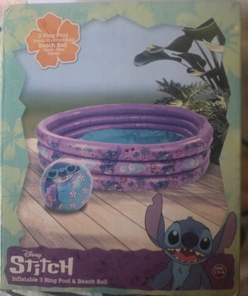 Piscine gonflable et ballon gonflable Stitch 