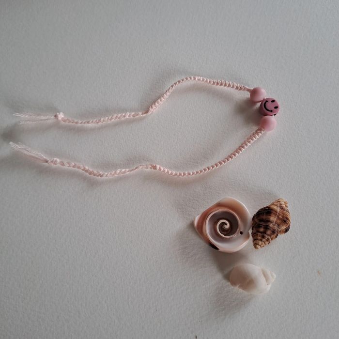 (Réduction) Bracelet avec perles roses - photo numéro 3