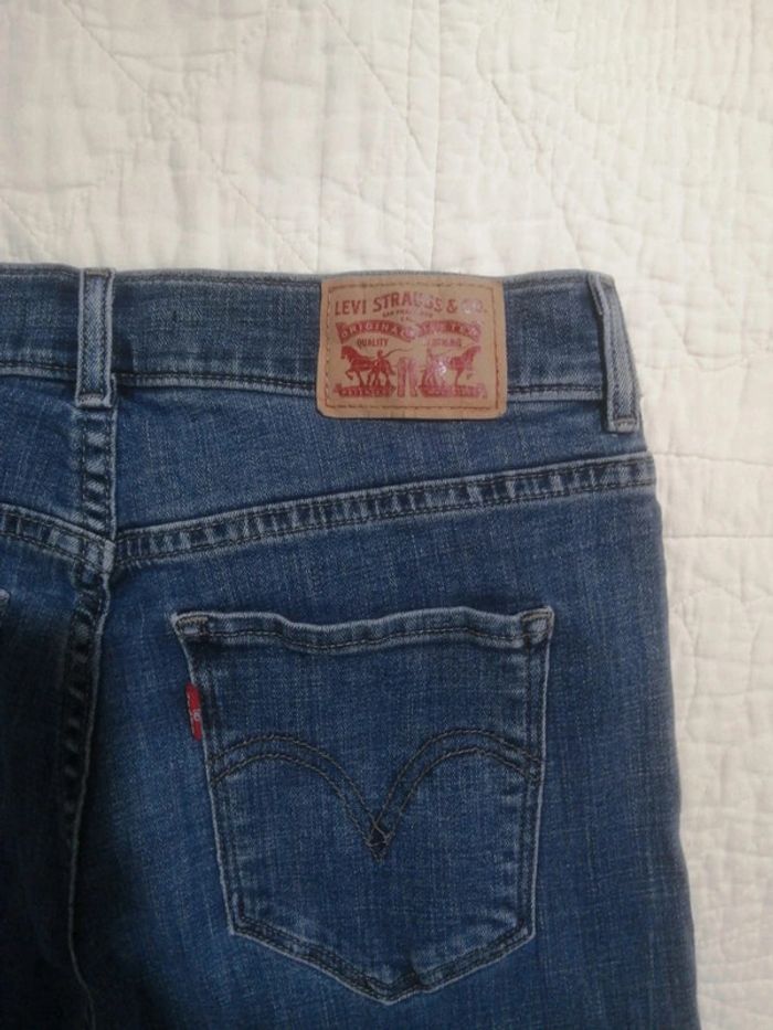 Jean femme droit Levi's taille 34 - photo numéro 4