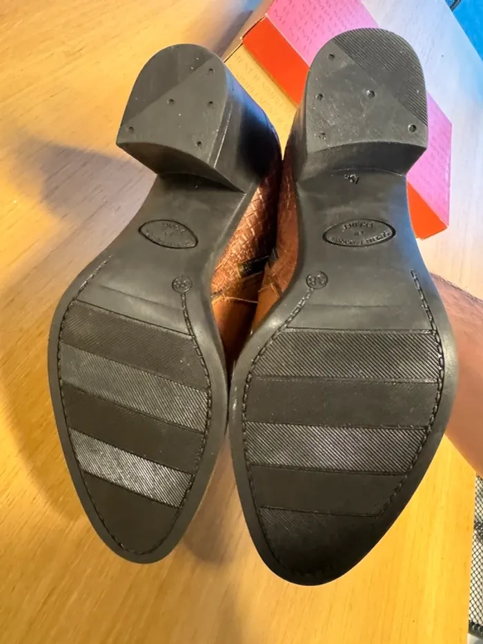 Chelsea boots à talon Simplement B taille 38 - photo numéro 5