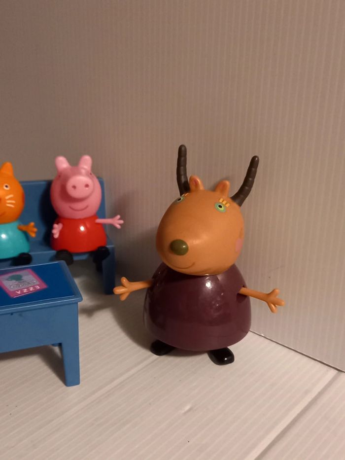 Peppa pig salle de classe - photo numéro 5