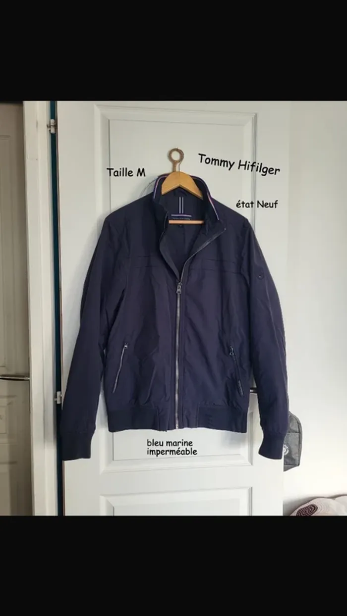 Veste coupe vent imperméable Tommy Hilfiger impeccable taille M