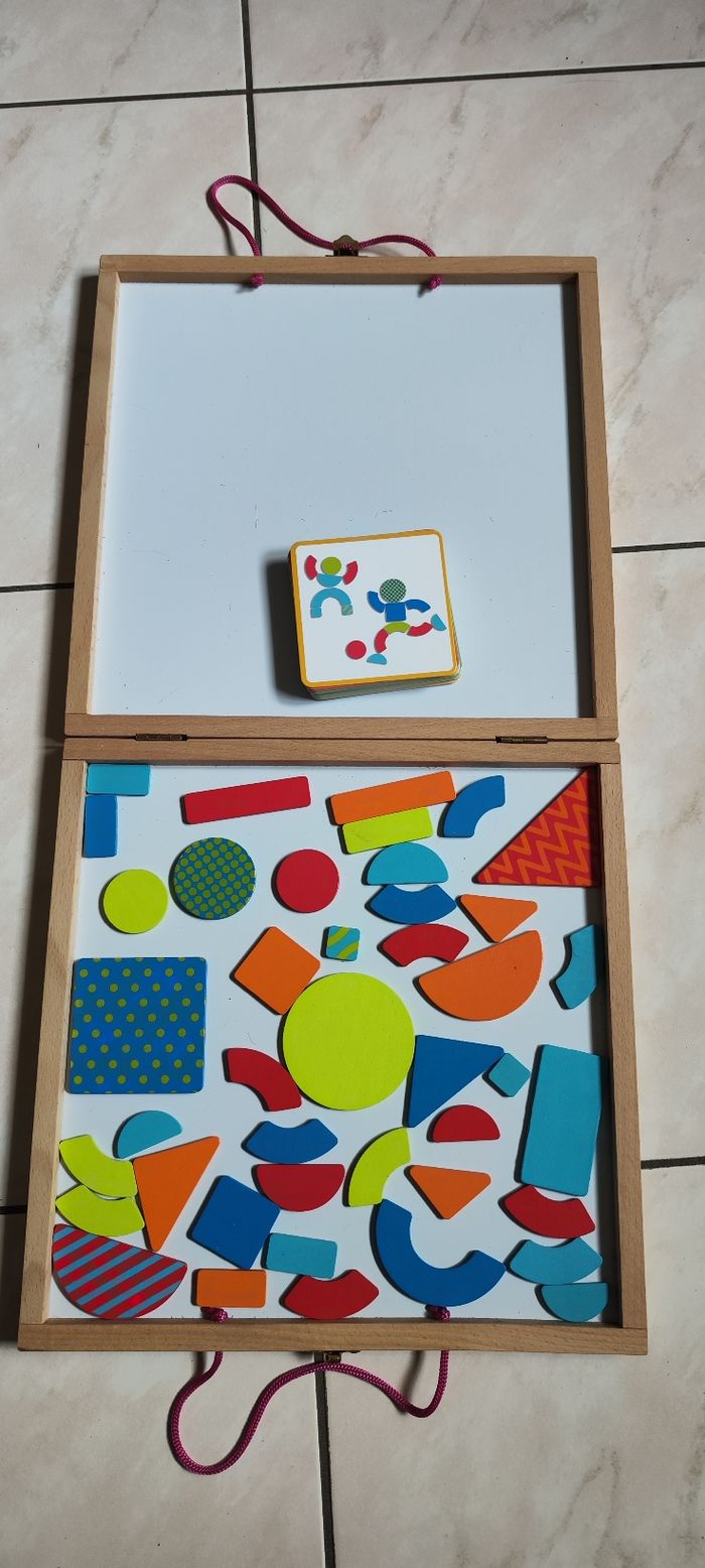 Mallette geoform oxybul