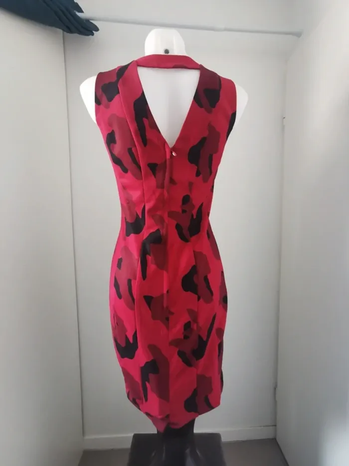 Robe H&M sans manches rouge - photo numéro 2