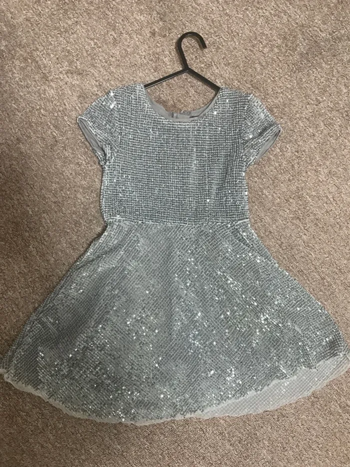 Robe 4 ans - photo numéro 2
