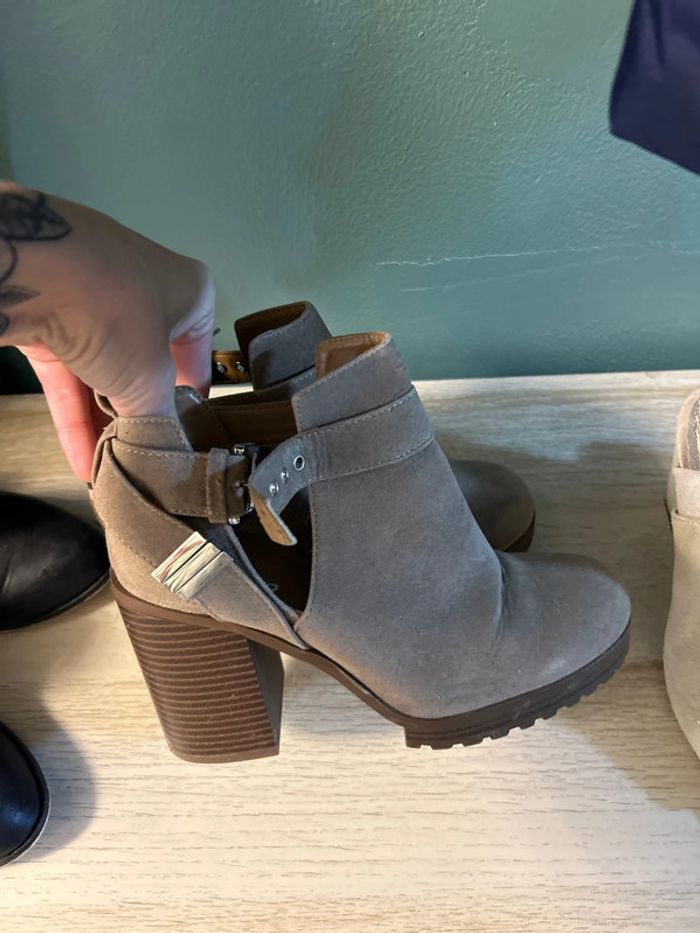 Lot chaussures ouvertes - photo numéro 3