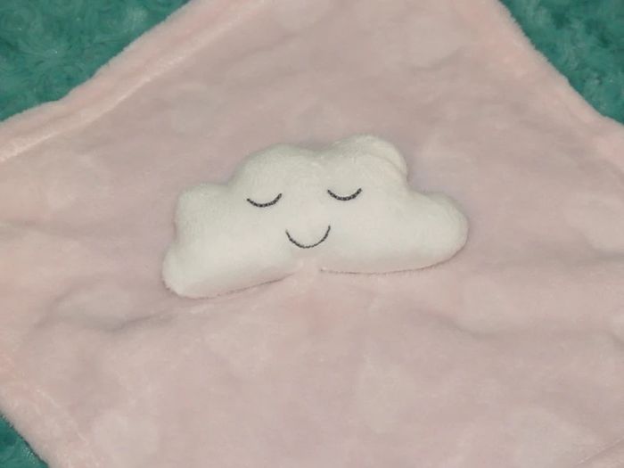 Doudou plat nuage blanc rose Gémo parfait état - photo numéro 2