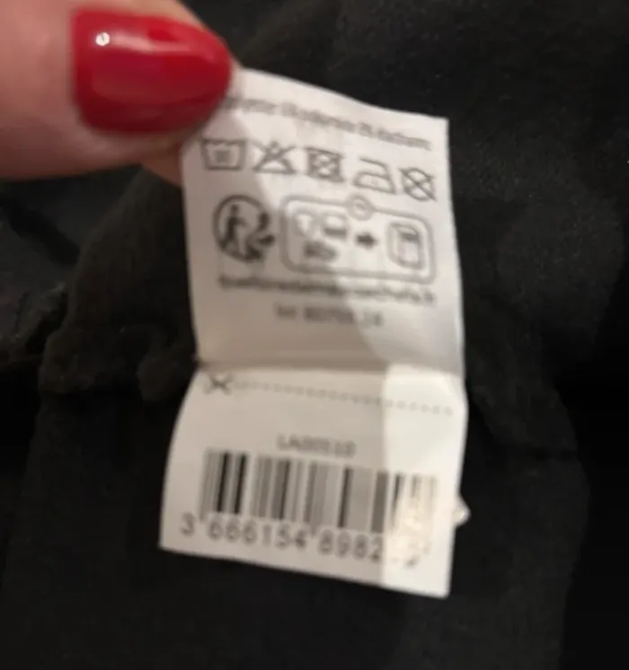 Jolie robe col V La City taille 38/M en très bon état - photo numéro 8