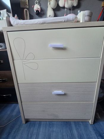 Commode et table à langer