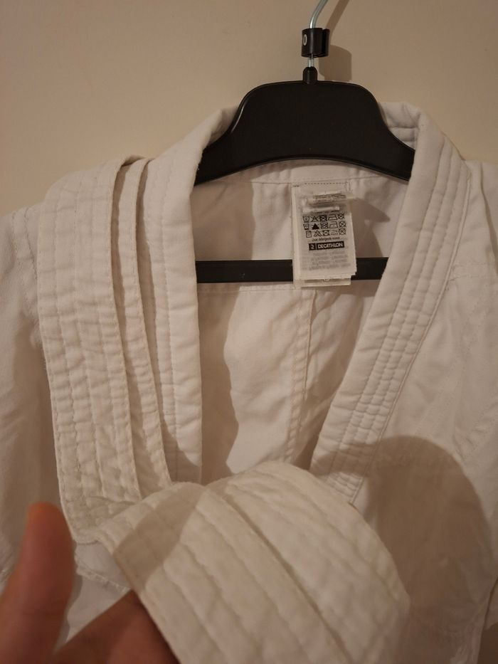 Kimono enfant la taille 5ans - photo numéro 2