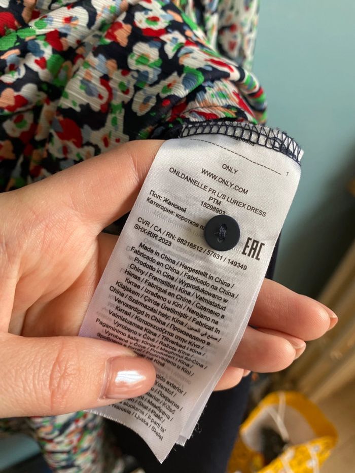 Robe fluide avec motif fleurs floral - photo numéro 7