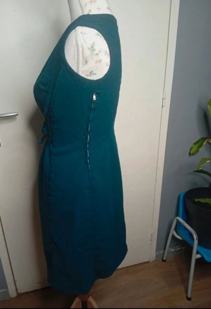 Jolie robe taille L - photo numéro 4