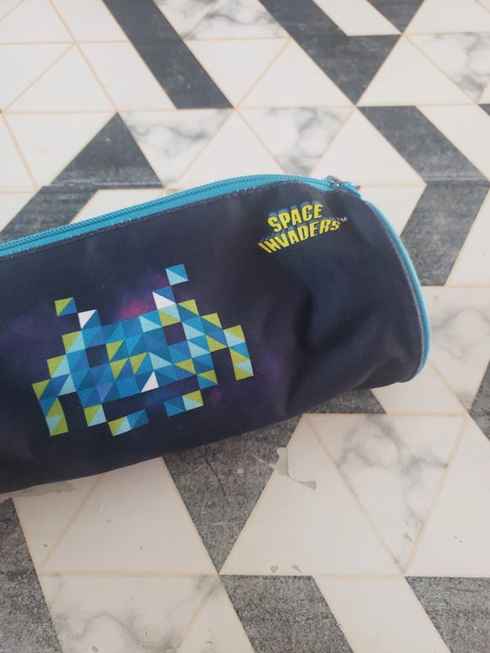 Trousse scolaire - photo numéro 6