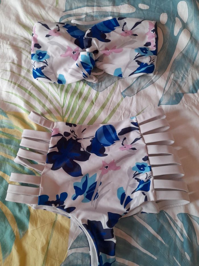 Maillot de bain 2 pièces neuf - photo numéro 2