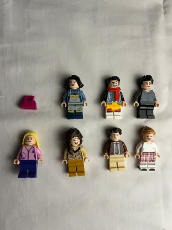 Lot figurines Lego issues du set The Friends Apartment 10292