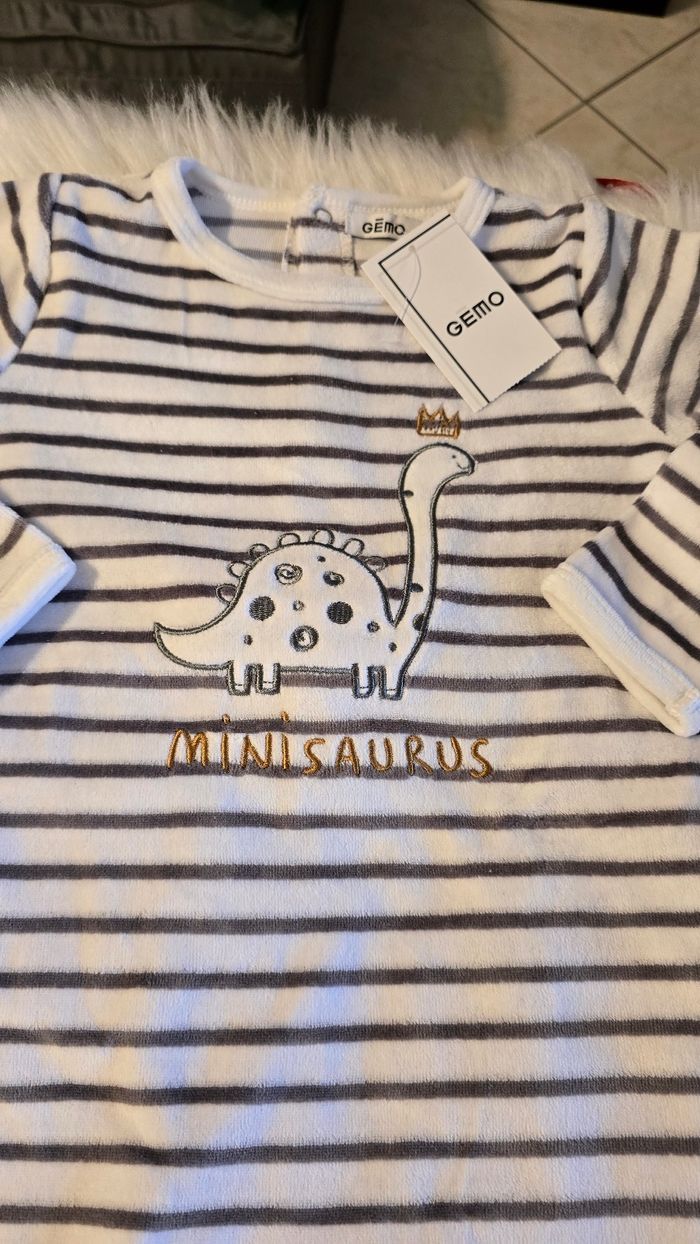 NEUF  (non porté)  🏷😍🥰🤩 superbe pyjama 24 mois garçon 💙🤩👌 - photo numéro 4