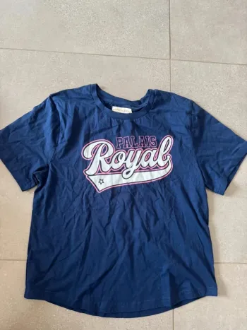 T-shirt navy La petite étoile valeur 46€ taille 2 (M)