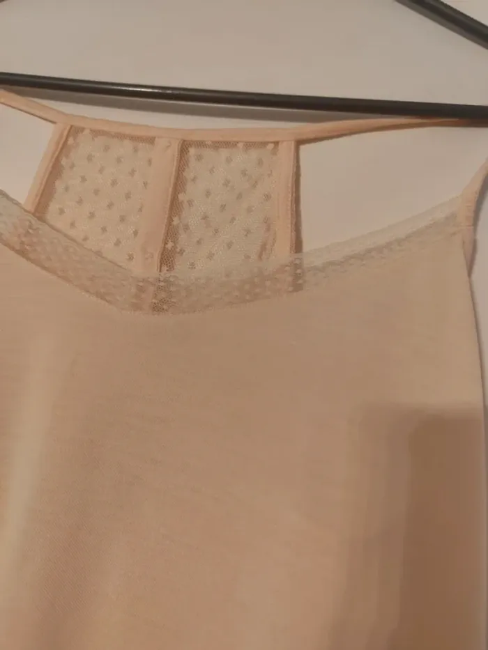 Débardeur rose pâle