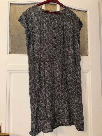 Robe noir et blanche