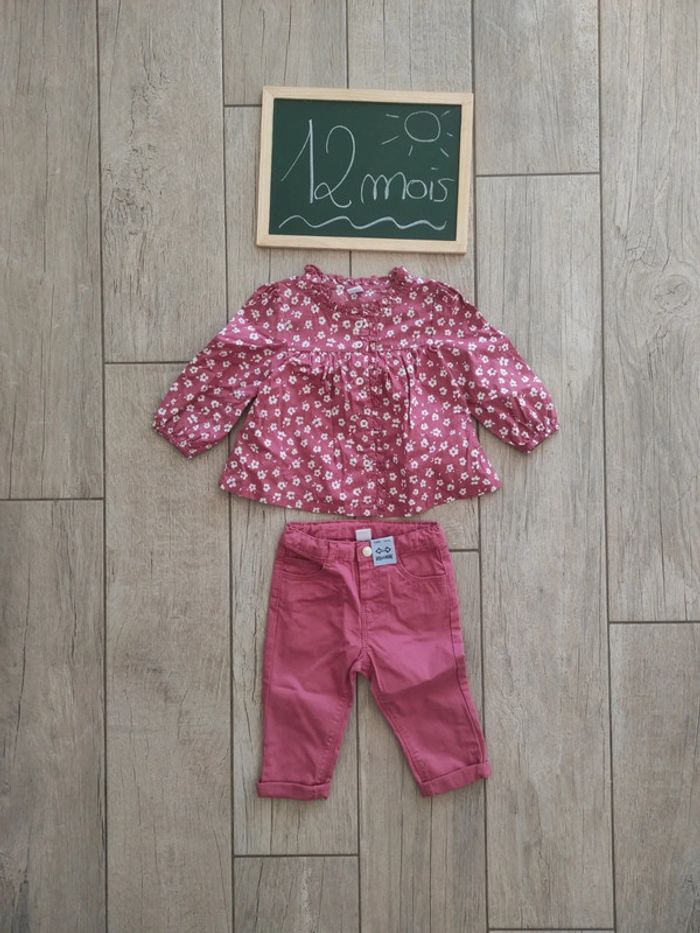 Ensemble pantalon et blouse, bordeaux. 12 mois. Neuf