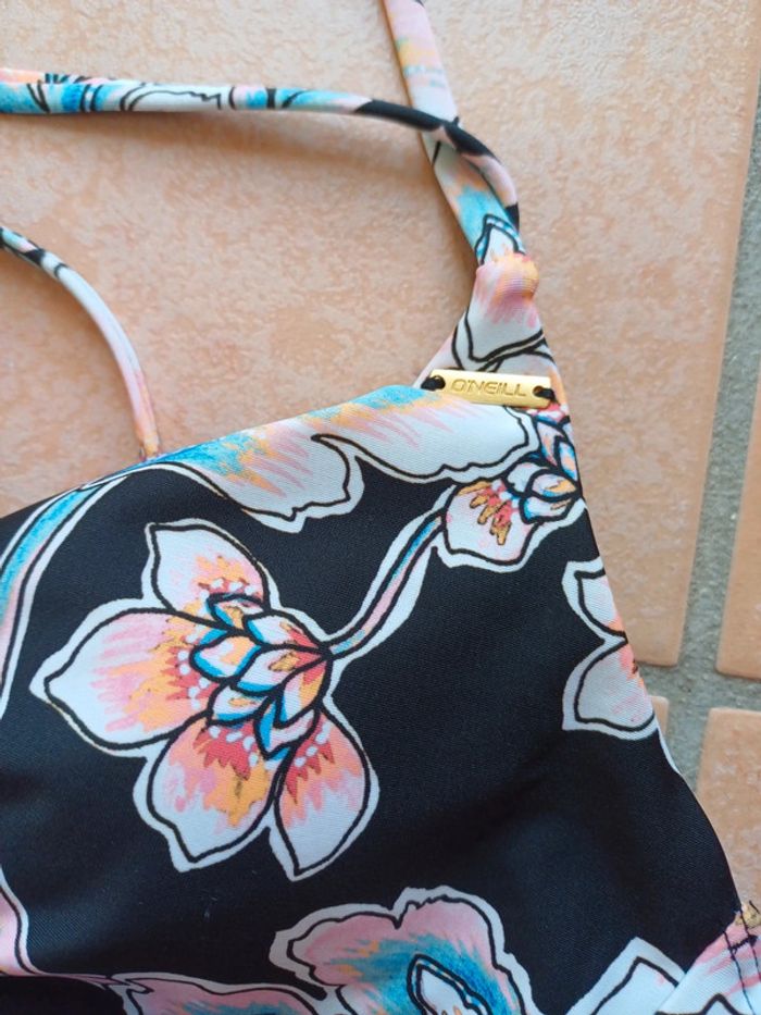Haut de maillot de bain à fleurs 🌸 - photo numéro 4