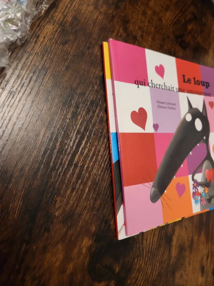 Lot de 2 livres : Le loup