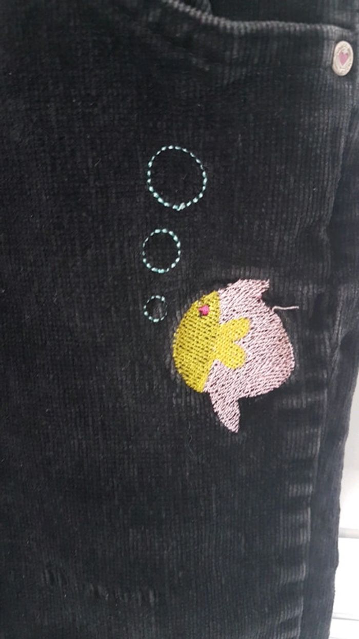 Pantalon noir avec poissons 4 ans - photo numéro 2
