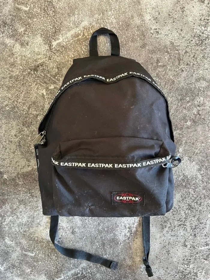Sac à dos noir blanc homme femme Eastpak Mochila Zaino Rucksack
