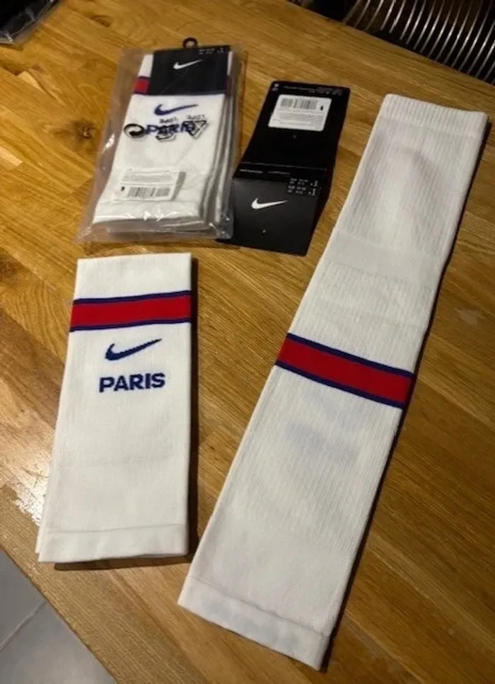 paire de chaussettes coupées blanches nike psg 42/46 - photo numéro 2